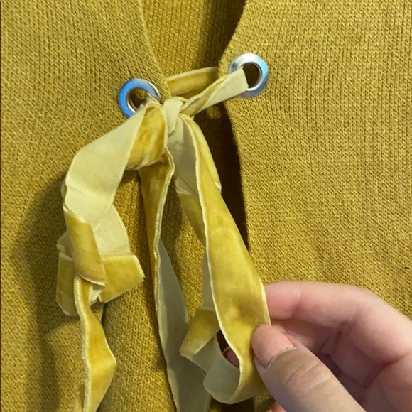 American Eagle Tie-Back Sweater - Picture 3 of 5